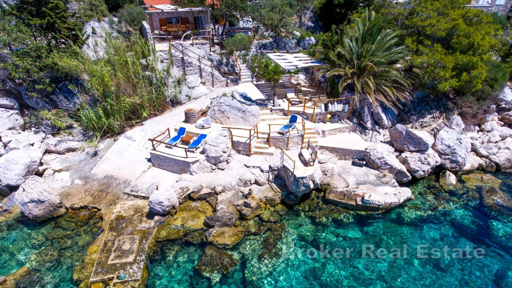 Charming house by the sea
