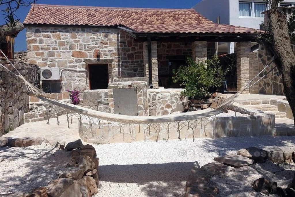 Stone house, for sale