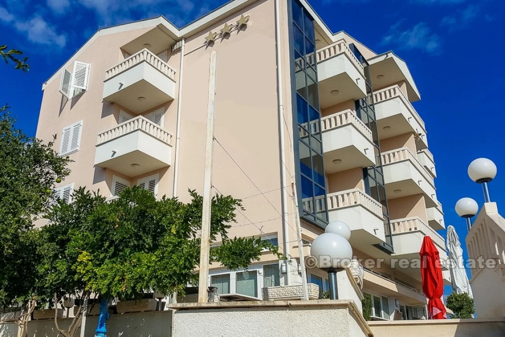 Hotel in a small village, overlooking the sea, for sale