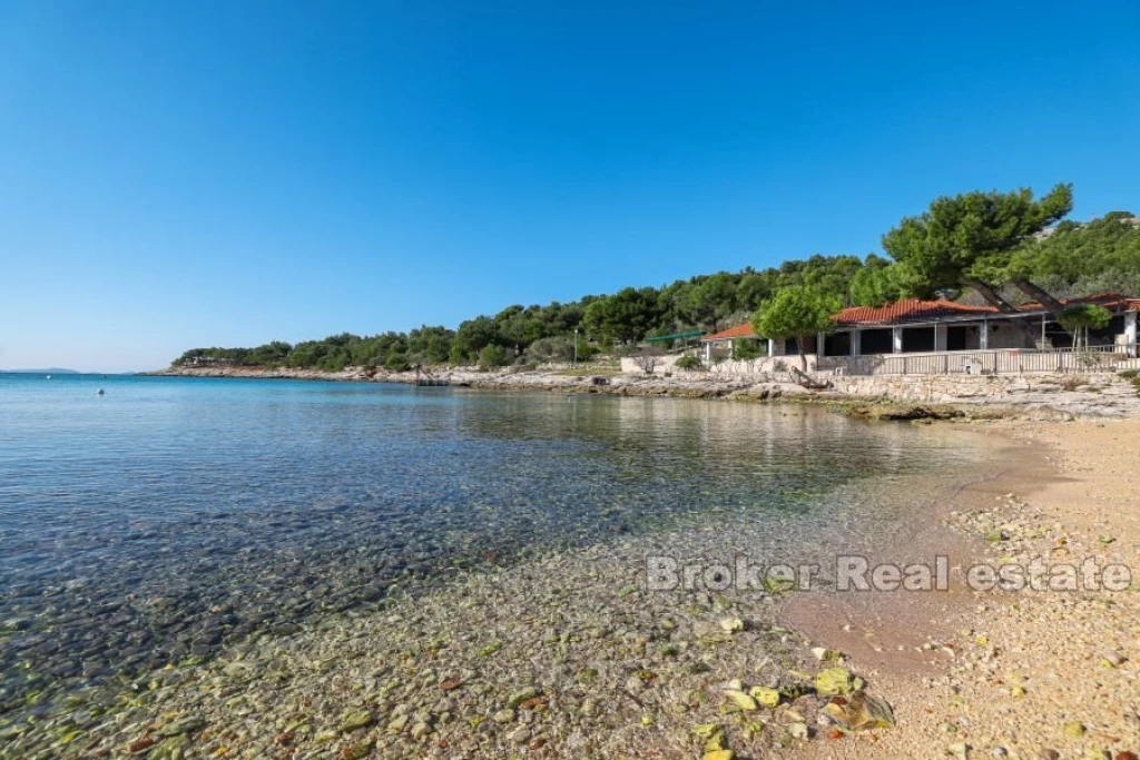 Building land not far from the sea