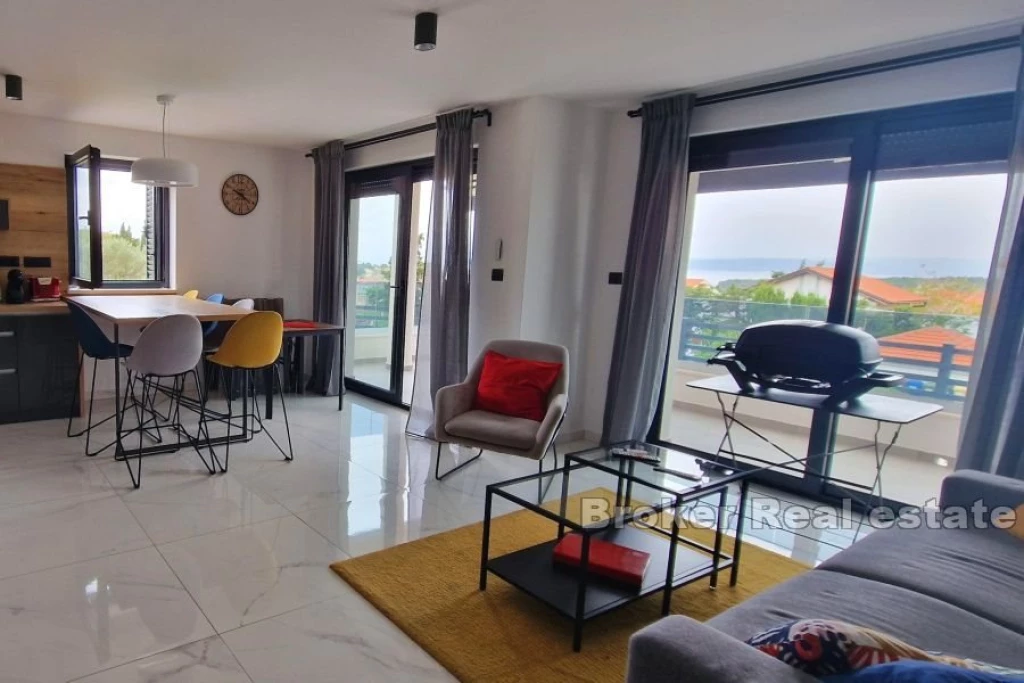 Modern two-bedroom apartment with sea view