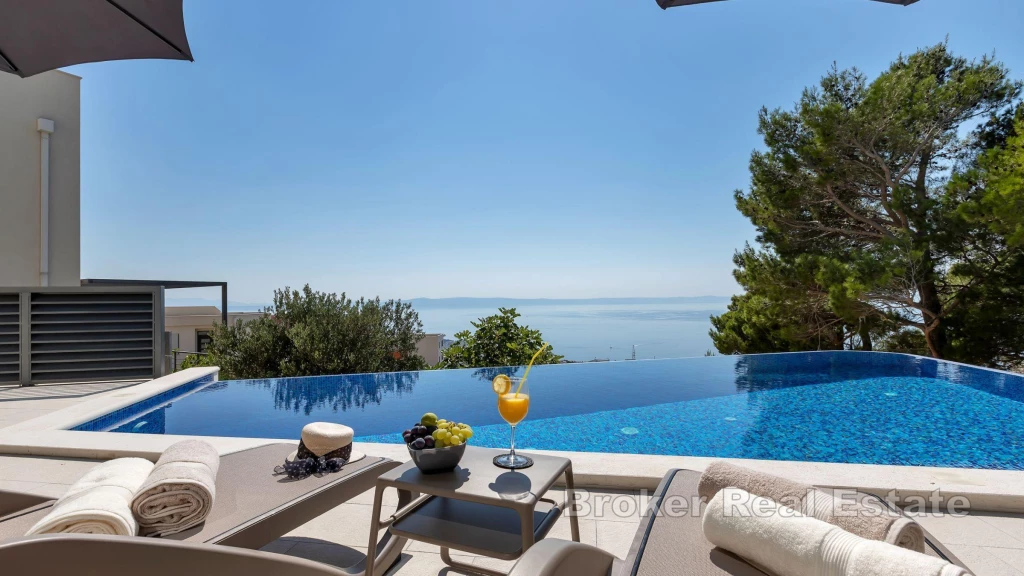 Newly built villa with a panoramic view of the sea