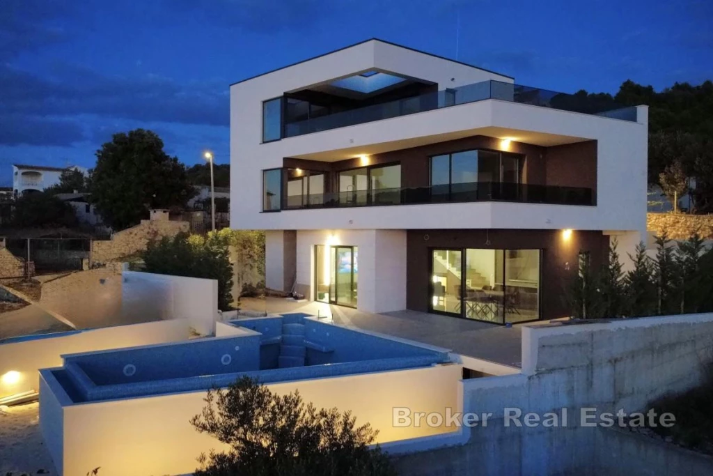 Modern villa with sea view