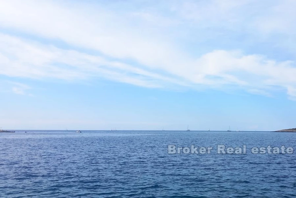 Building land first row from the sea