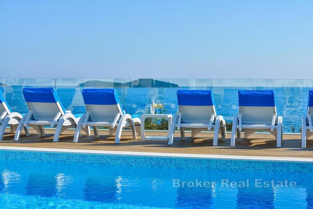 c3-1-name c2-4-name, Rogoznica