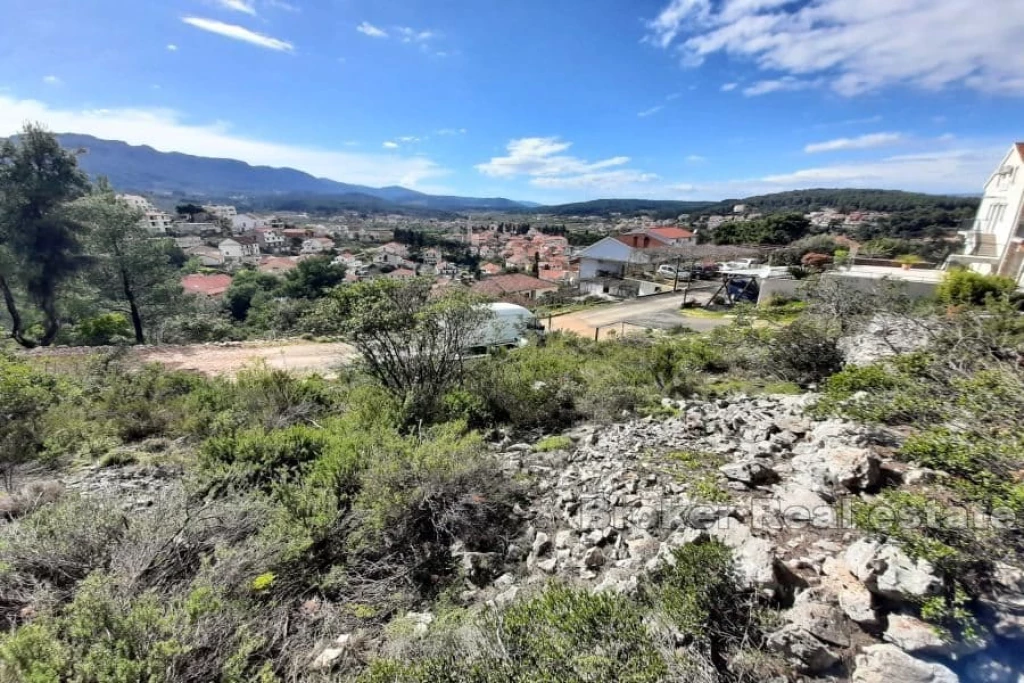 Building plot with an open view