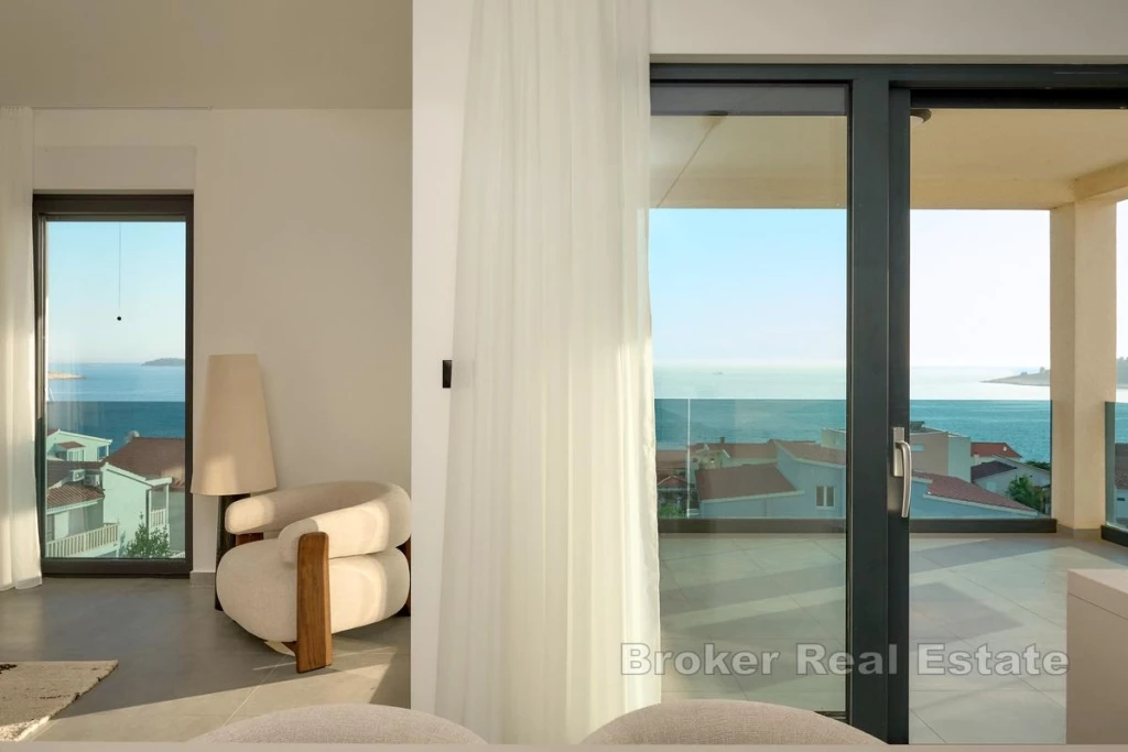 Apartment with open sea view