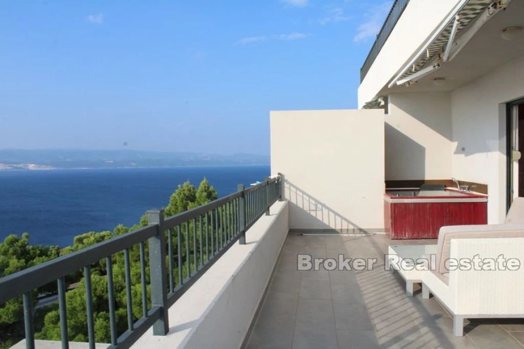 Apartments with open sea view