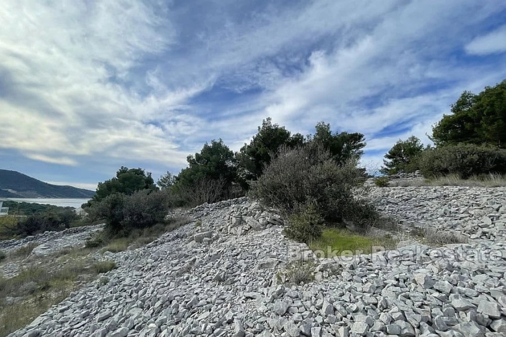 Building plot with sea view