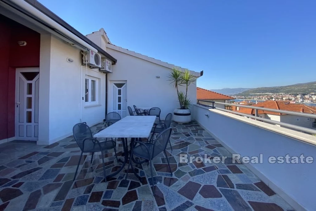 Beautiful house with a yard near center