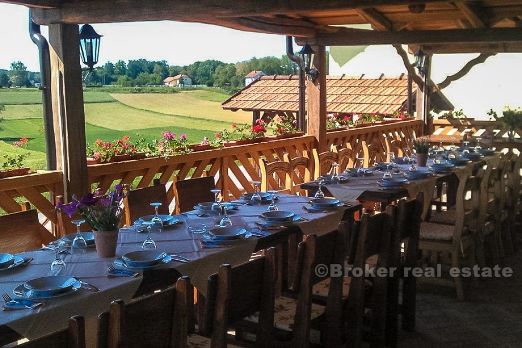 Complex for rural tourism in a small place, for sale