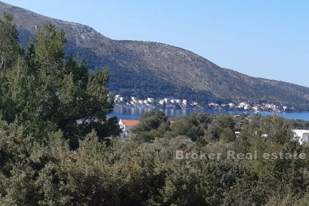 Building land with sea view
