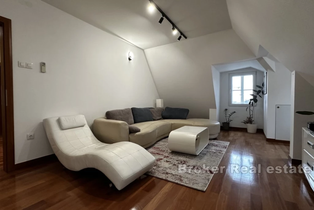 Comfortable two-bedroom apartment in the heart of the city