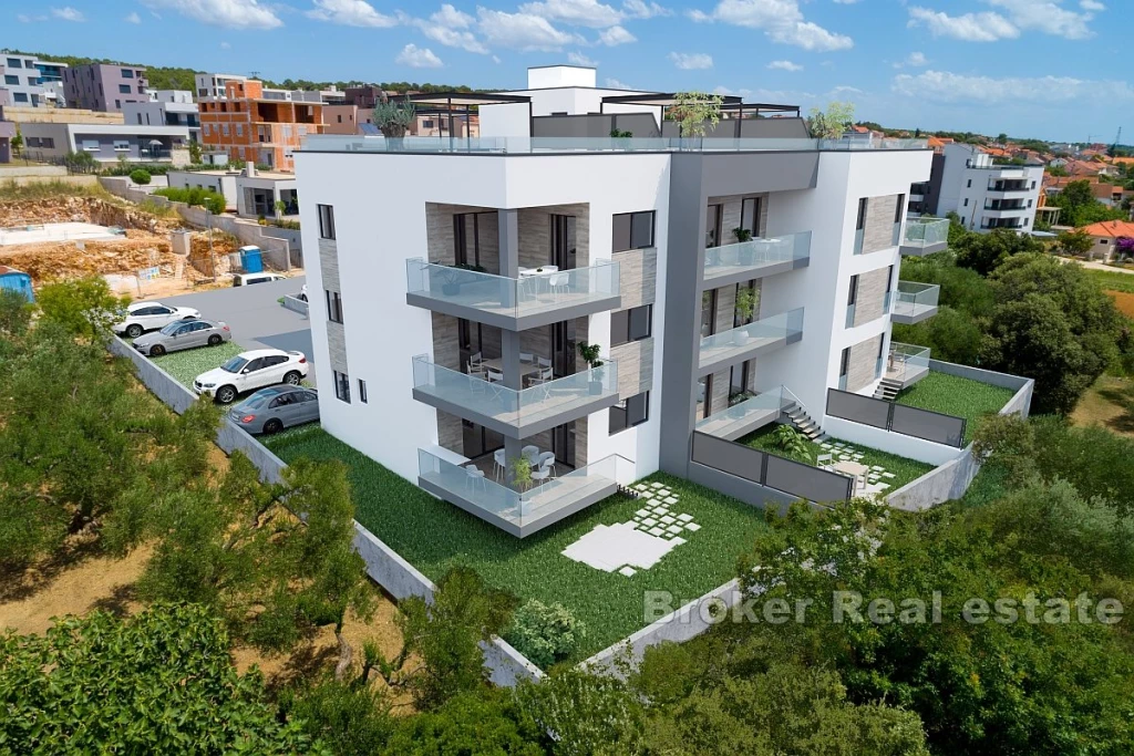 Penthouse with a roof terrace and open sea view