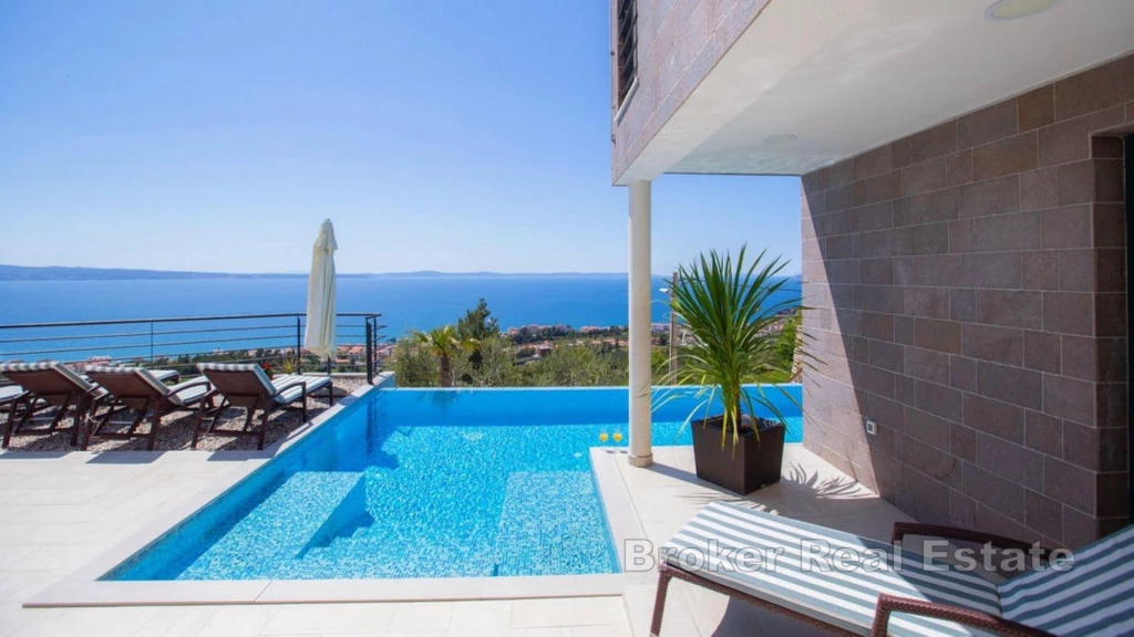 Two attractive villas with panoramic sea view