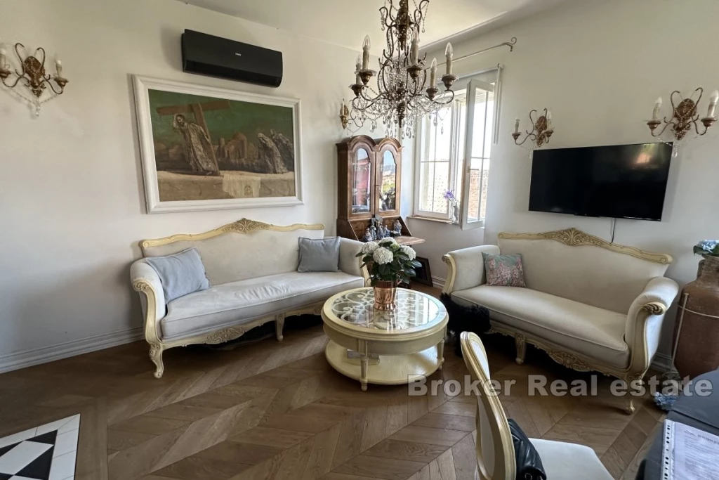 Exclusive apartment near the sea and beach