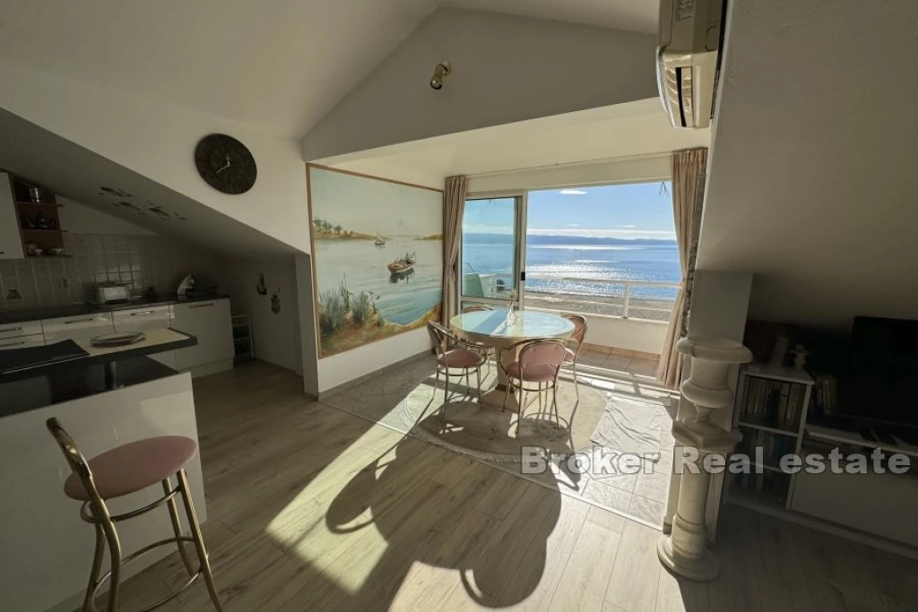 Žnjan - Two-bedroom apartment with a sea view