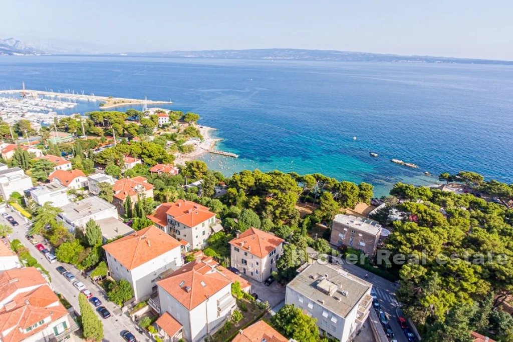 Bačvice - Two-story house with a sea view