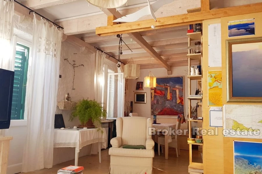 Lucac, decorated and designer furnished apartment
