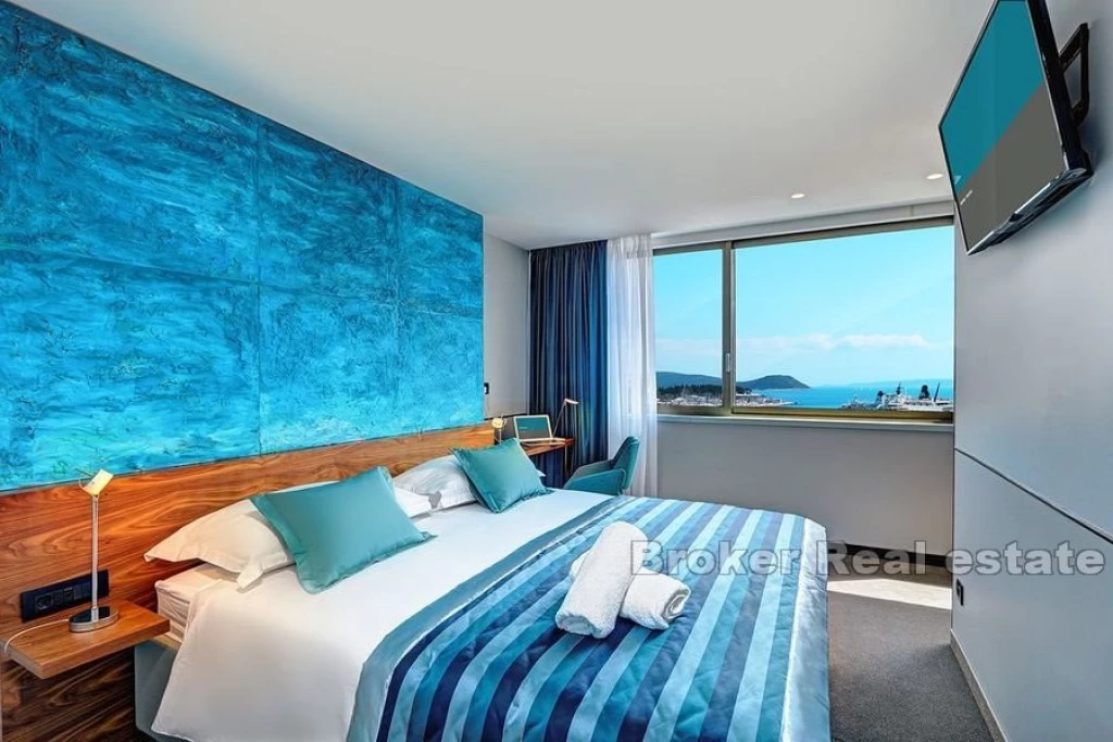 Tourist rooms with reception