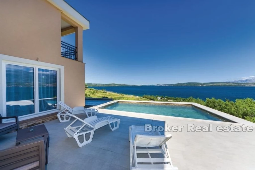 Apartment house with open sea view