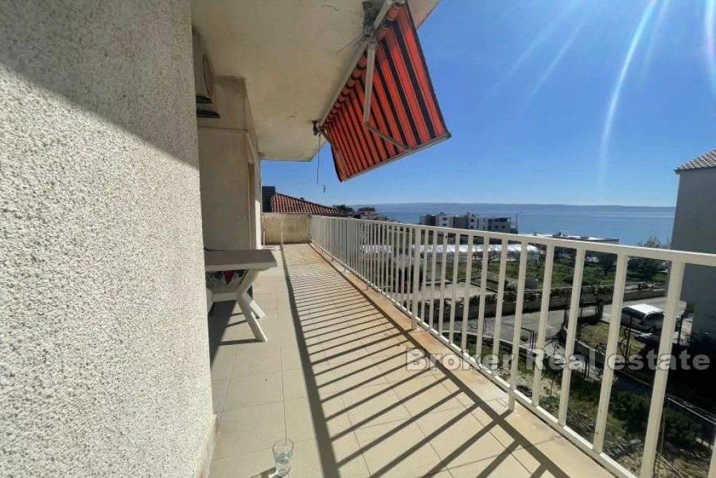 Apartment with a sea view