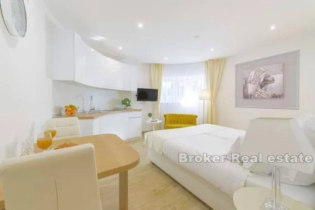 Bačvice, apartment in a unique location