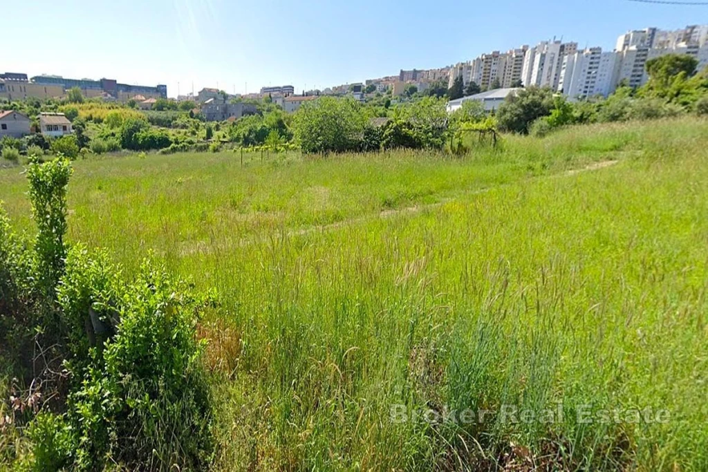 Building land, for sale