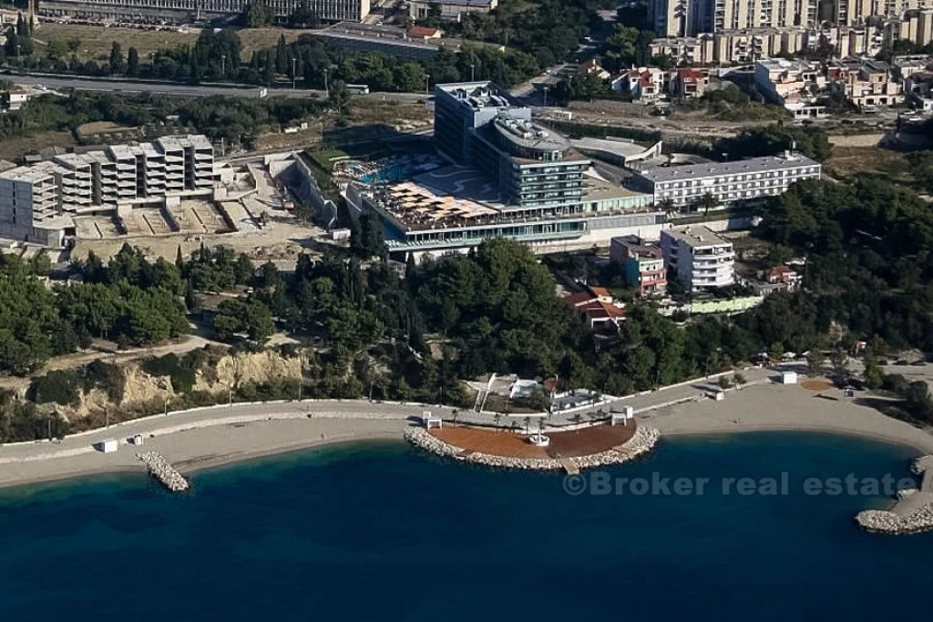Building land with panoramic sea view, on sale