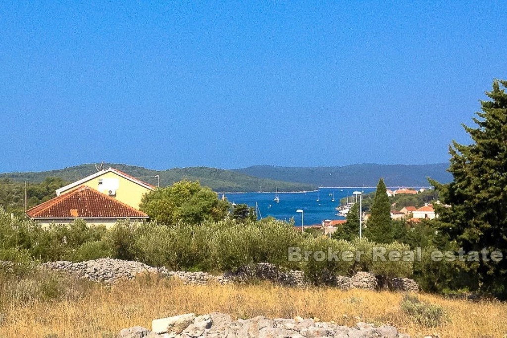 Building plot with sea view