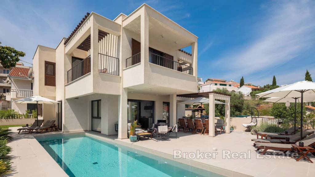 c3-1-name c2-4-name, Ciovo