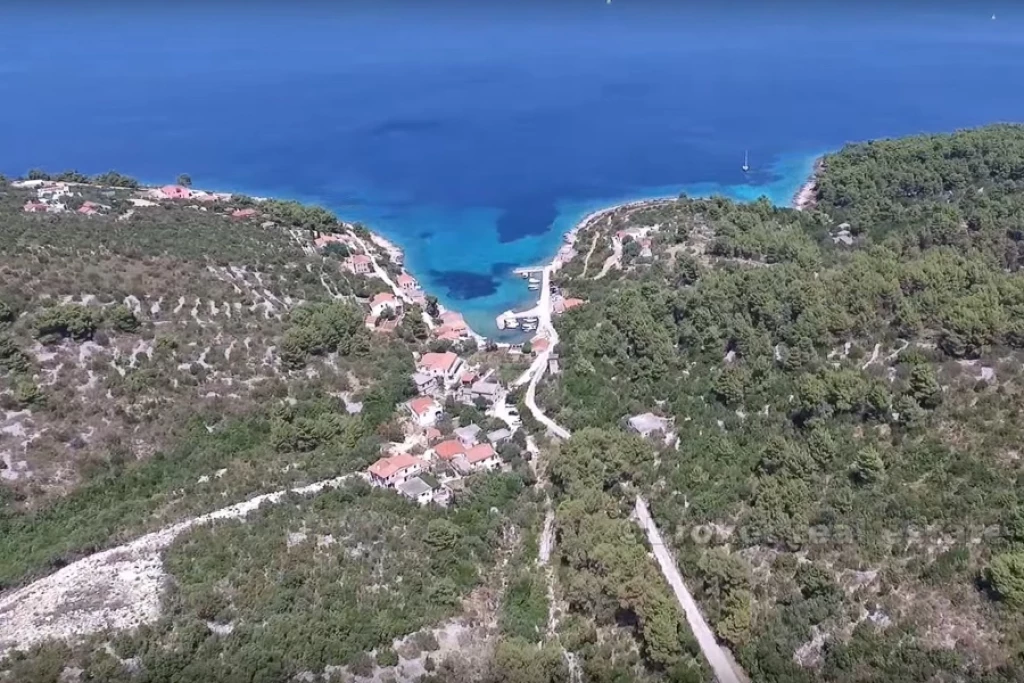 Building land with sea view