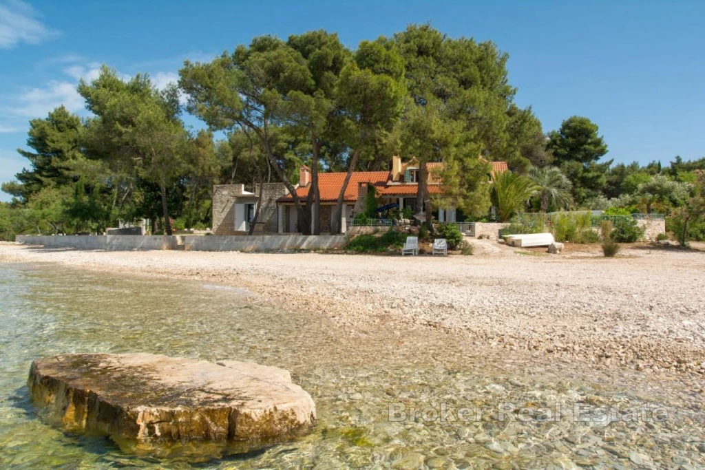 For sale villa, residence, Brac