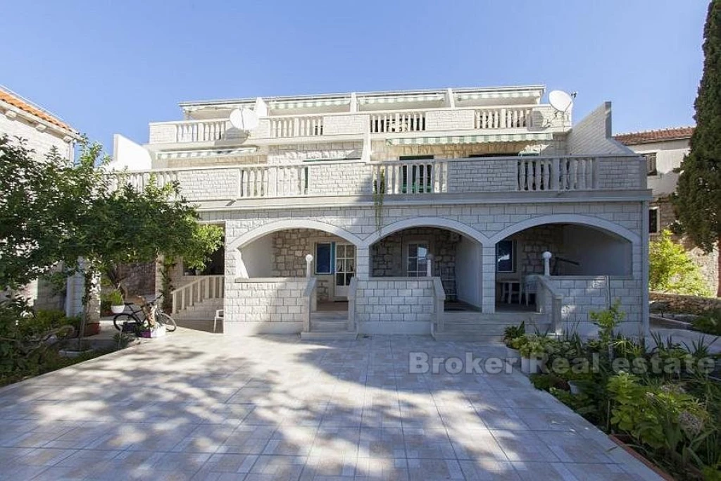 Apartment house, for sale
