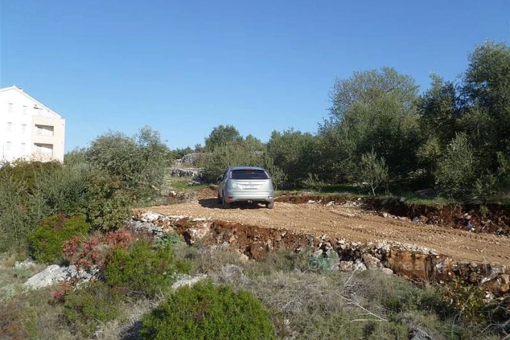 Building land, for sale