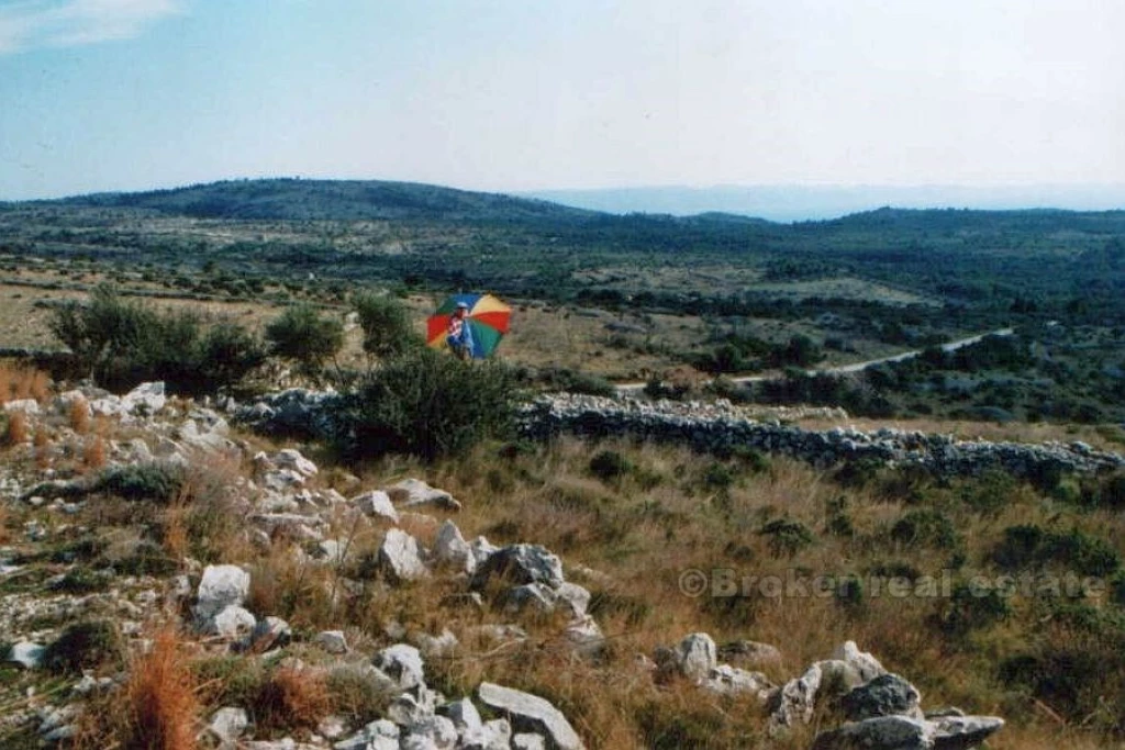 Land plot of 52 000 m2, for sale