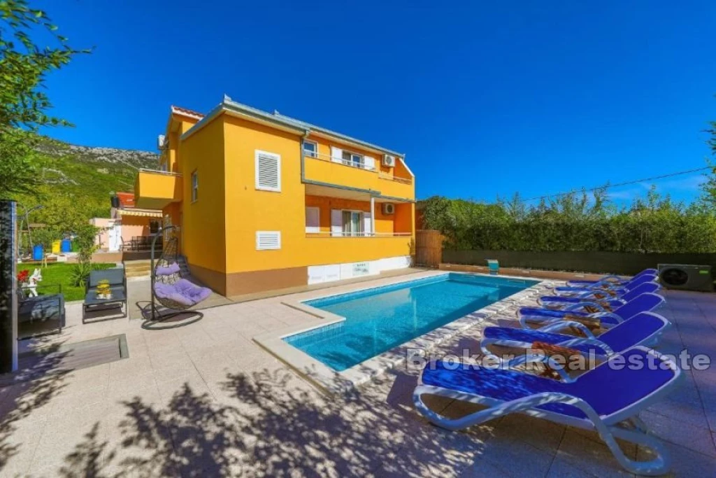 Villa with pool