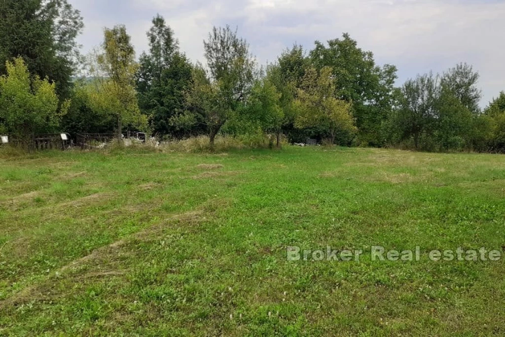 Building land in attractive location