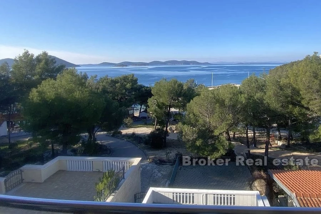 Apartment house in the first row to the sea