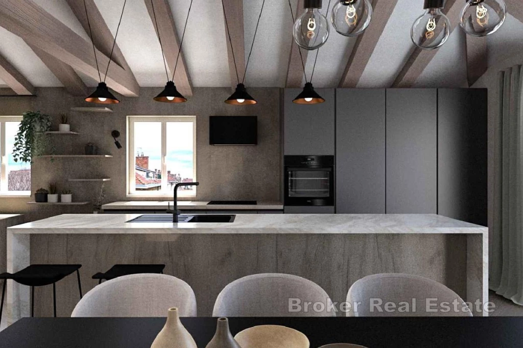 Spacious apartment with a terrace for renovation in a prime location