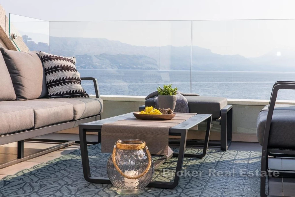 Modern apartment house in an exclusive location