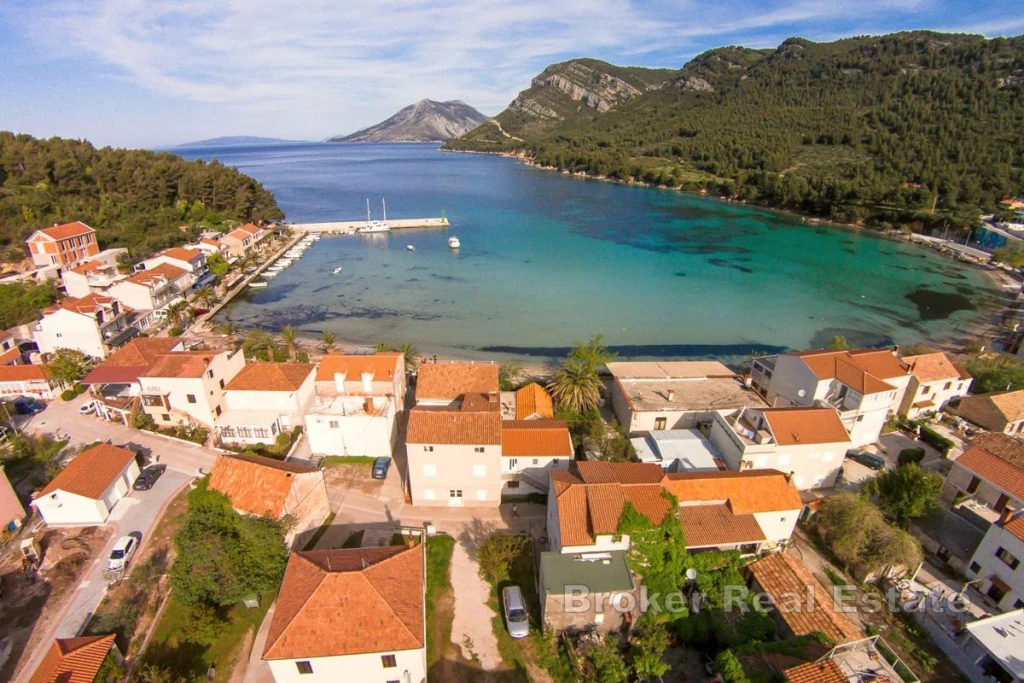 Building plot with sea view