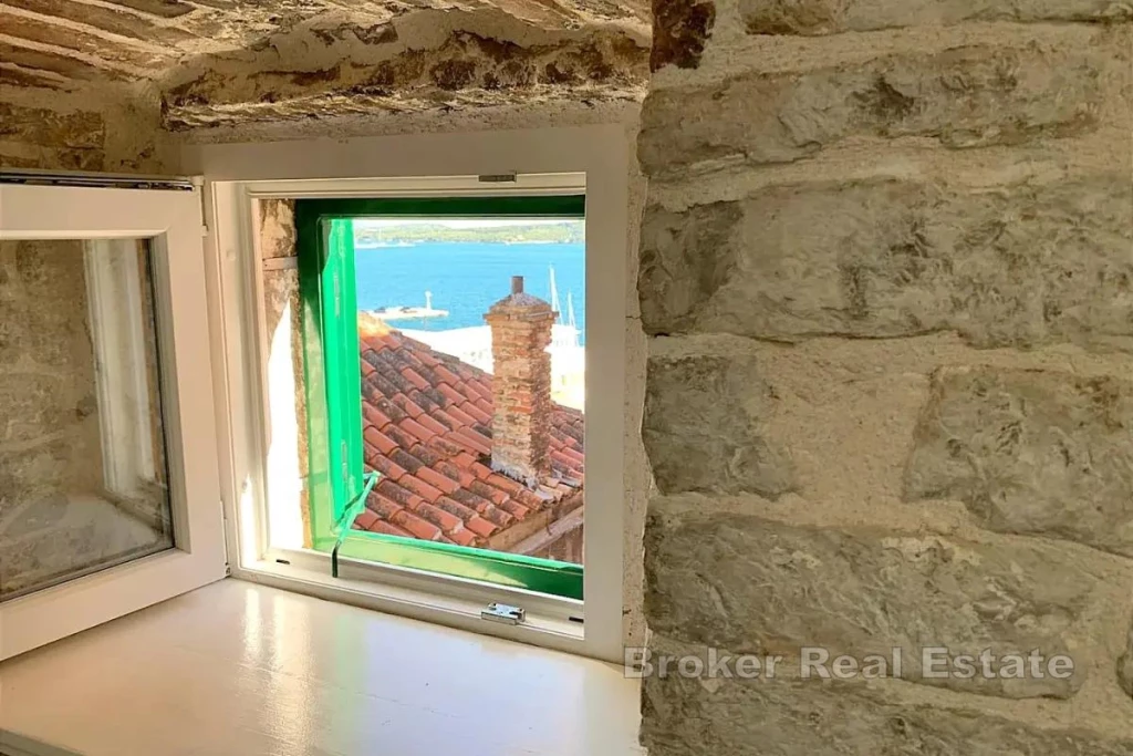 Boutique accommodation with 9 luxury rooms in the heart of the historic center