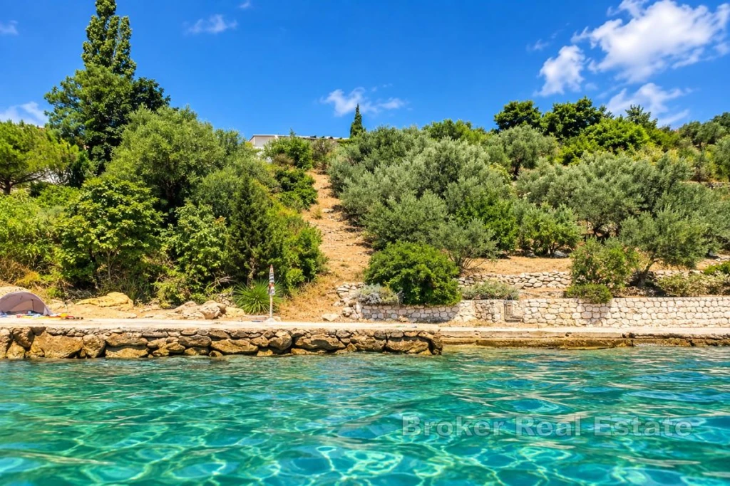 c3-1-name c2-4-name, Zadar, Razanac