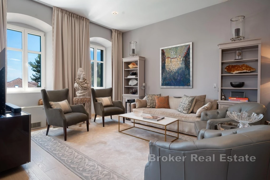 Luxury apartment in an exclusive location in Split