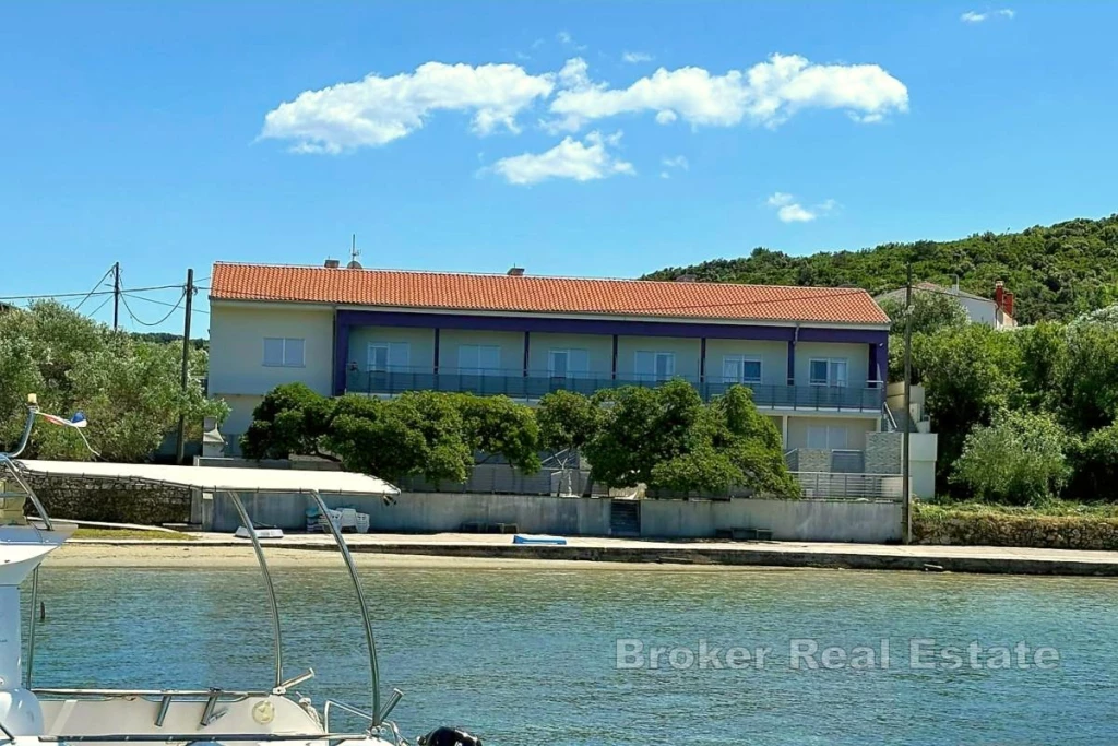 For sale villa, residence, Rab