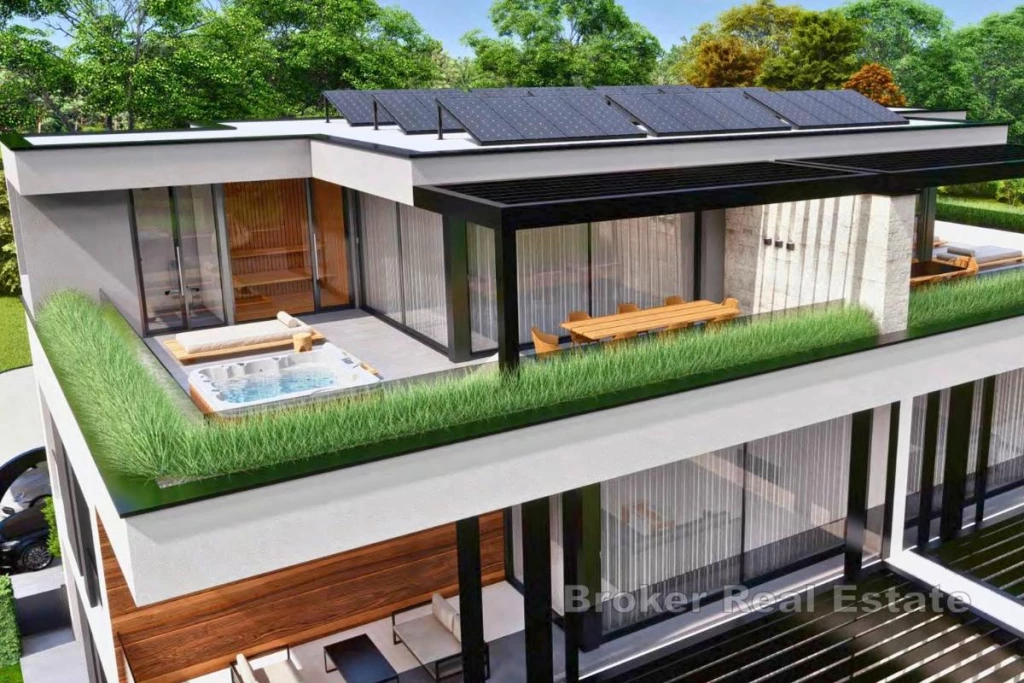 Luxury apartment with rooftop terrace, jacuzzi and private entrance