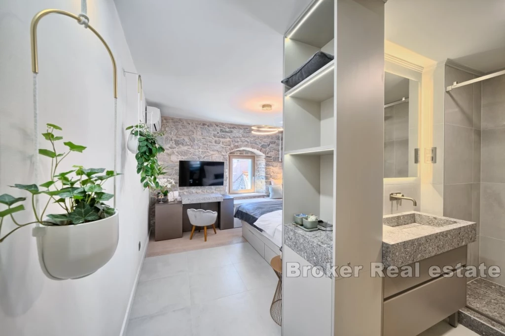 Four well-established tourist units in an attractive location