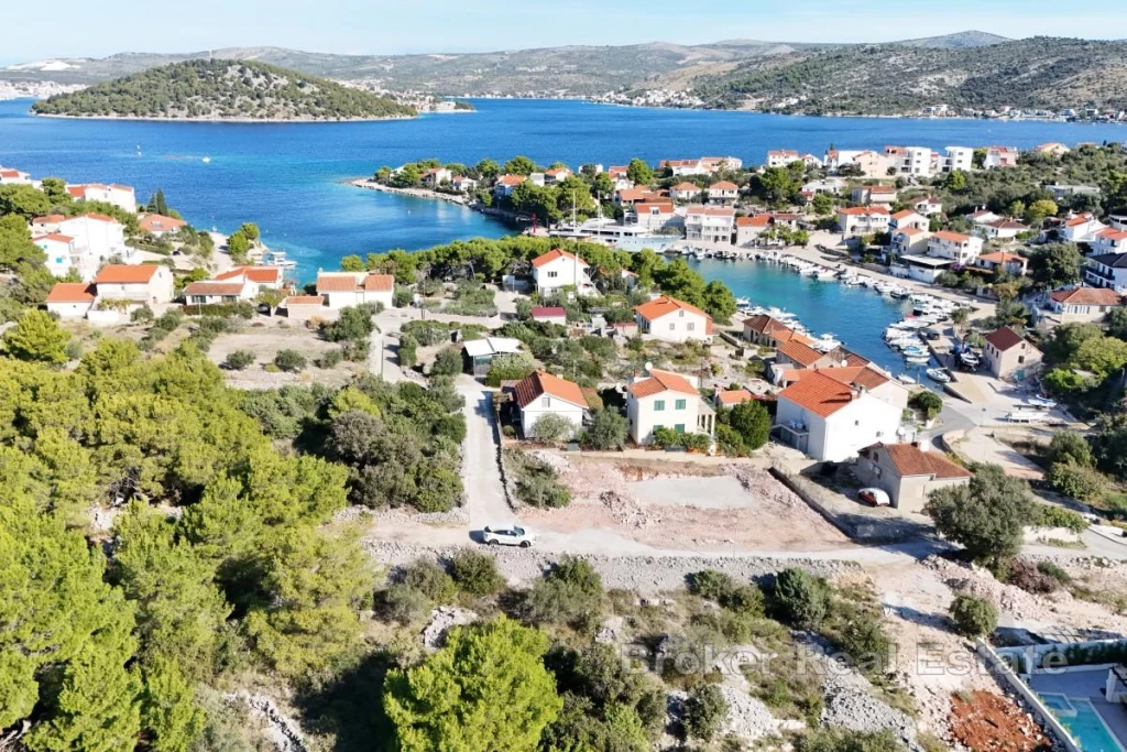 c3-1-name c2-50-name, Rogoznica