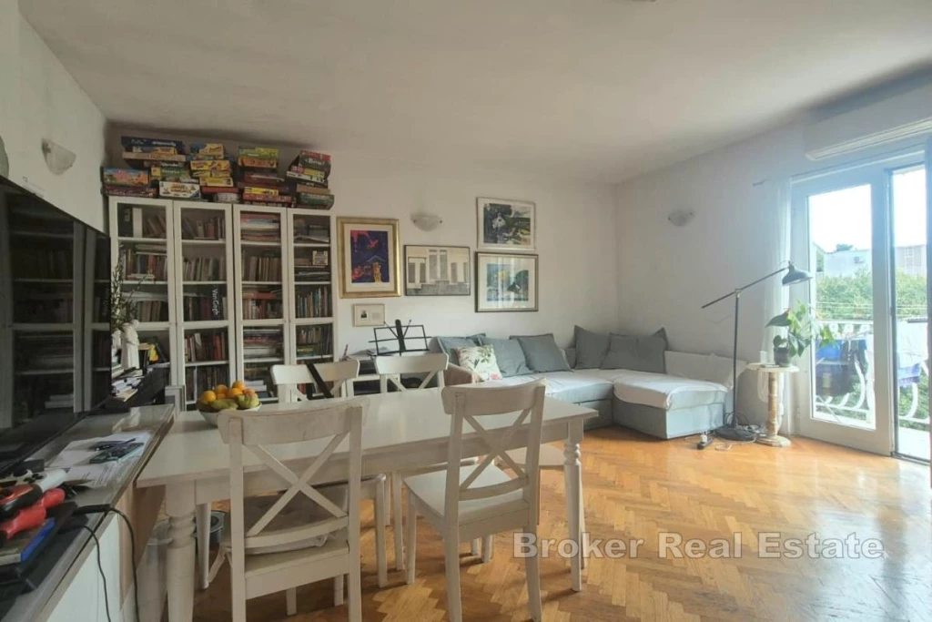 Two bedroom apartment with resident parking access